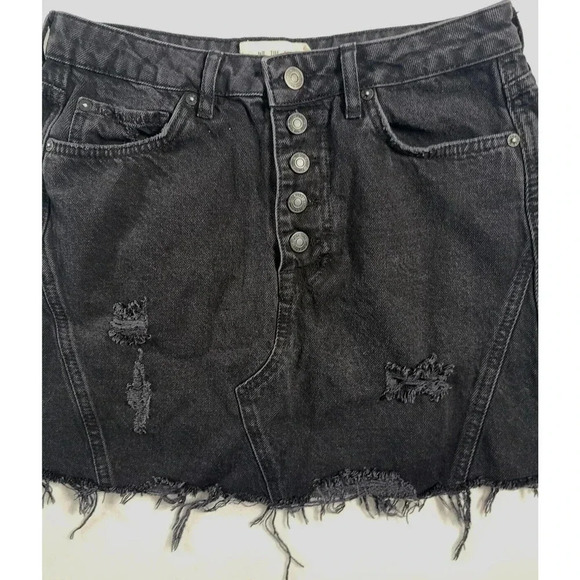 We The Free People Rainn Denim Mini Skirt Women's Size 28 Button Fly Distressed - Picture 3 of 5